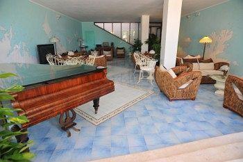 Isolabella Hotel Вентотене Екстериор снимка